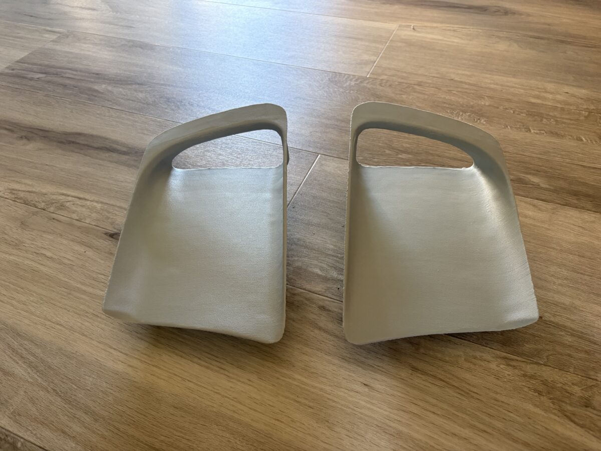 Pièces de remplacement Mustang claires reproduites en impression 3D